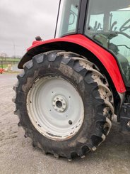 Tracteur agricole Massey Ferguson 5710 - 16