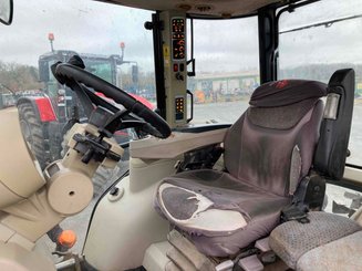 Tracteur agricole Massey Ferguson 5710 - 17