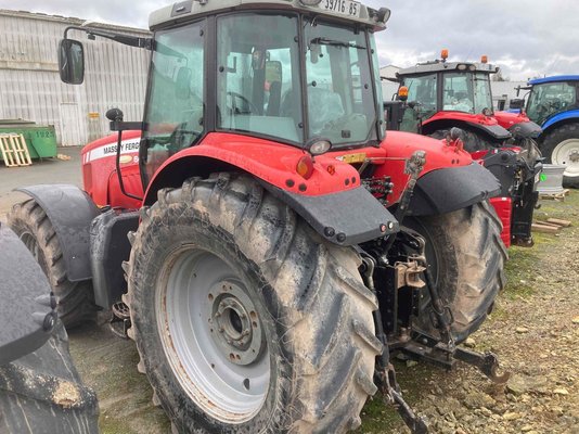 Tracteur agricole Massey Ferguson 6490