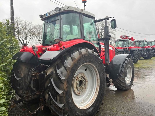 Tracteur agricole Massey Ferguson 6490