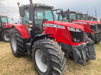 Tracteur agricole Massey Ferguson 7718 - 1