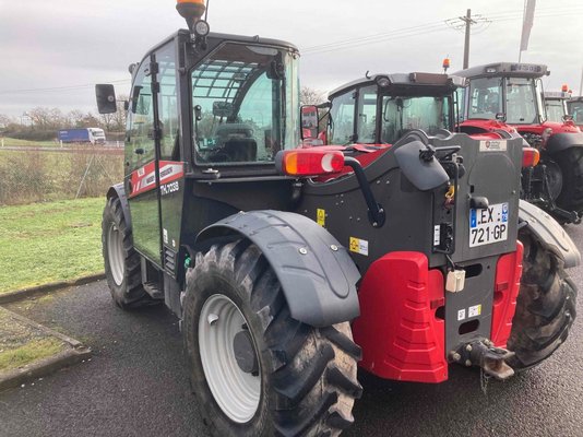 Chariot télescopique agricole Massey Ferguson 7038