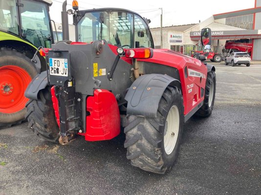 Chariot télescopique agricole Massey Ferguson 7038