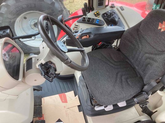 Tracteur agricole Massey Ferguson 7715