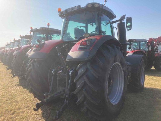 Tracteur agricole Massey Ferguson 8740