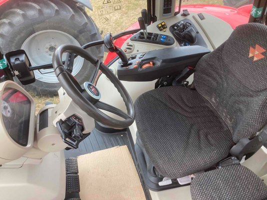 Tracteur agricole Massey Ferguson 7720