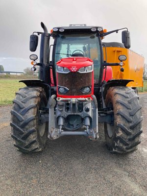 Tracteur agricole Massey Ferguson 6714