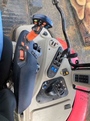 Tracteur agricole Massey Ferguson 6714