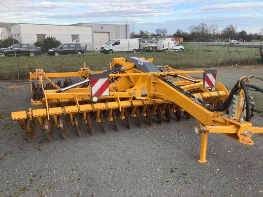 Déchaumeur rapide à disques Agrisem DISC-O-MULCH 4.5M SERIE R TRAINEE