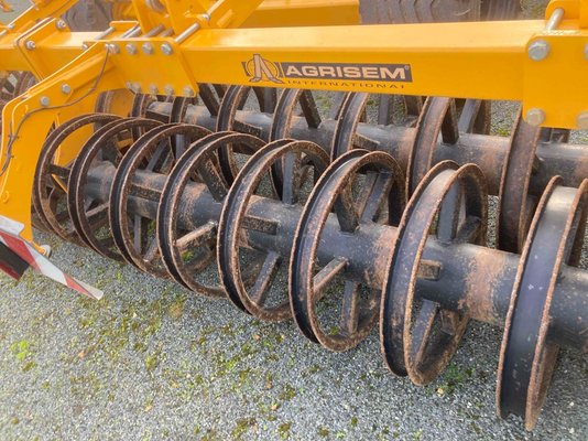 Déchaumeur rapide à disques Agrisem DISC-O-MULCH 4.5M SERIE R TRAINEE