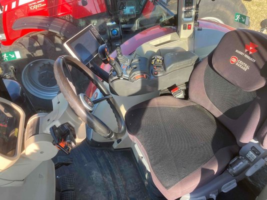 Tracteur agricole Massey Ferguson 8732 Dyna-VT EXCLUSIVE