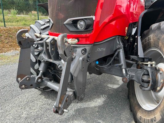 Tracteur agricole Massey Ferguson 7715