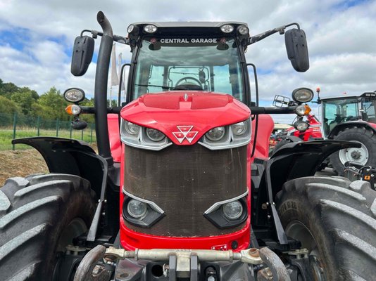 Tracteur agricole Massey Ferguson 7715