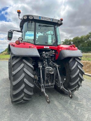 Tracteur agricole Massey Ferguson 7715