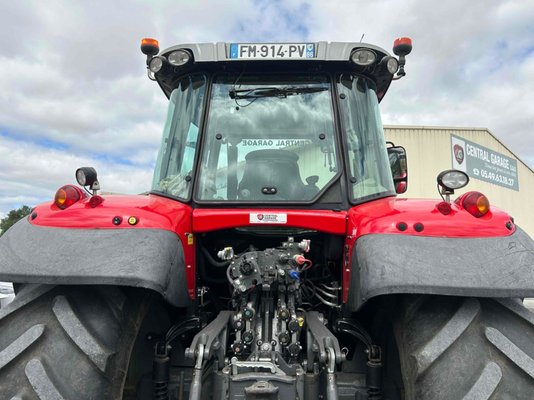 Tracteur agricole Massey Ferguson 7715
