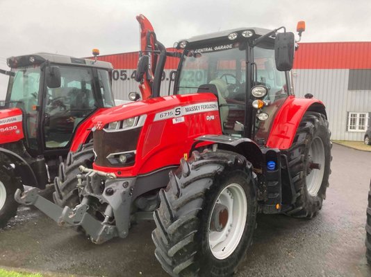 Tracteur agricole Massey Ferguson 6715