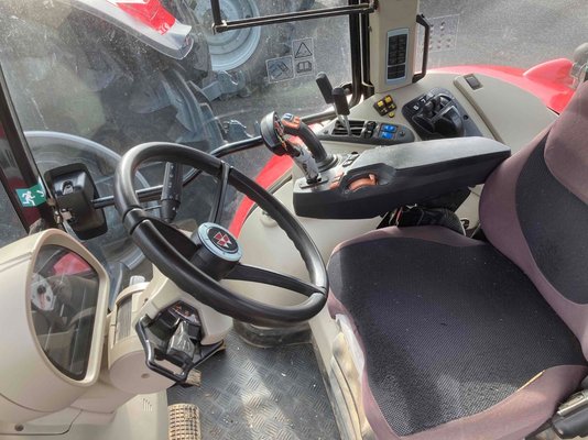 Tracteur agricole Massey Ferguson 7716