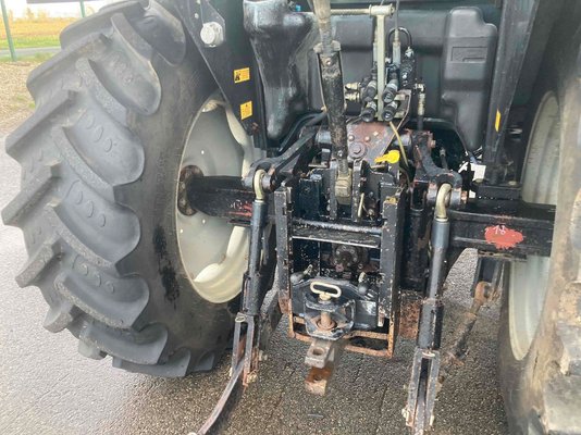 Tracteur agricole Massey Ferguson MF 6260