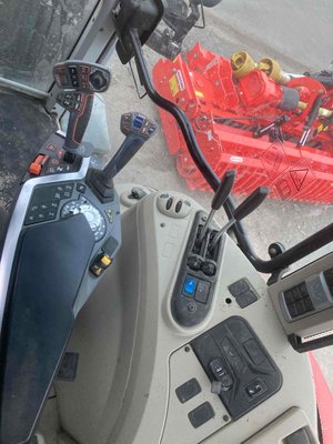 Tracteur agricole Massey Ferguson 5S.135 DYNA-4 EFFICIENT