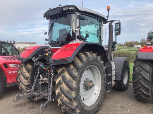 Tracteur agricole Massey Ferguson 8S.205 Dyna-7 EXCLUSIVE