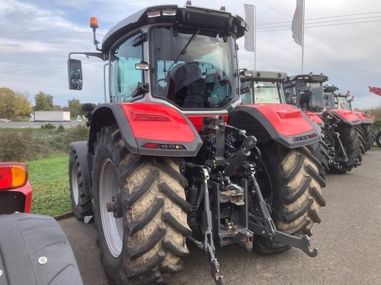 Tracteur agricole Massey Ferguson 8S.205 Dyna-7 EXCLUSIVE