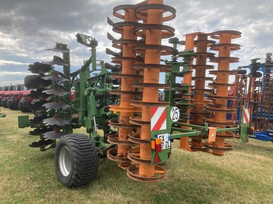 Déchaumeur rapide à disques Amazone Certos 