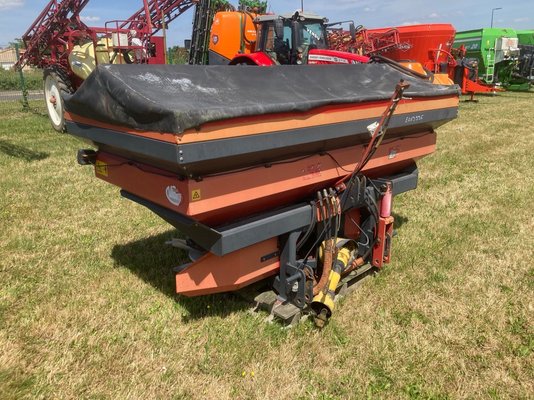 Distributeur d'engrais Vicon ROTAFLOW