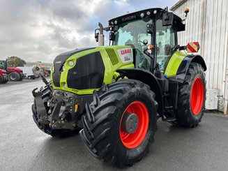 Tracteur agricole Claas AXION 850 - 13