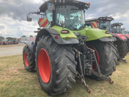 Tracteur agricole Claas AXION 850