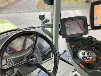 Tracteur agricole Claas AXION 850 - 11
