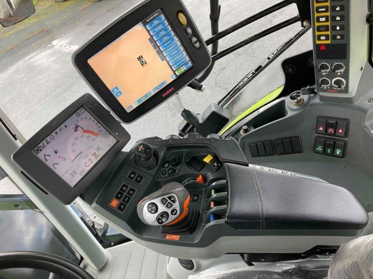 Tracteur agricole Claas AXION 850