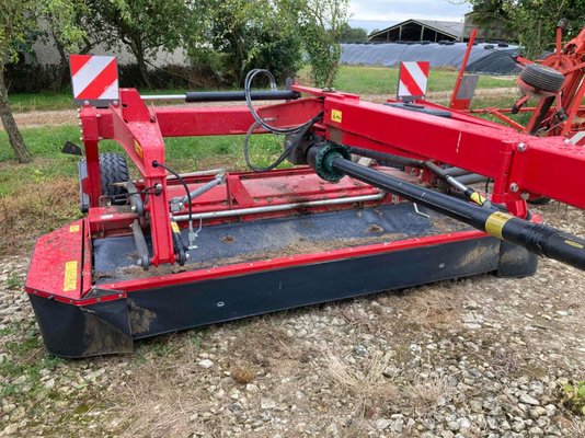 Faucheuse conditionneuse Massey Ferguson DM 306 TR-KC Faucheuse à disques