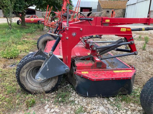 Faucheuse conditionneuse Massey Ferguson DM 306 TR-KC Faucheuse à disques
