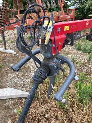 Faucheuse conditionneuse Massey Ferguson DM 306 TR-KC Faucheuse à disques