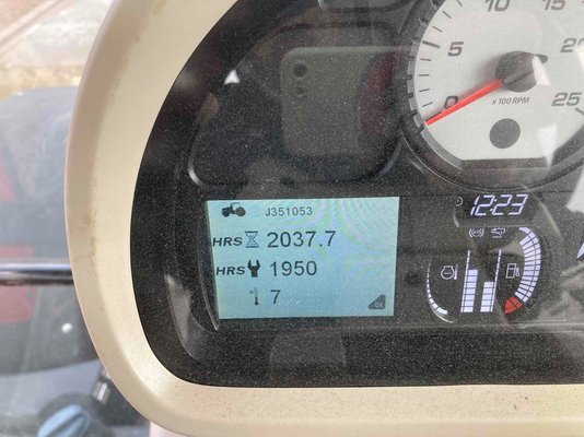 Tracteur agricole Massey Ferguson MF 5713 S