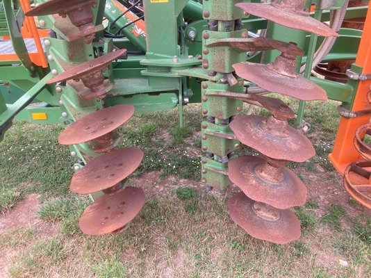 Déchaumeur rapide à disques Amazone CATROS+ 6002