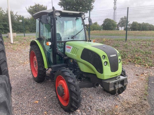 Tracteur fruitier Claas Elios 220