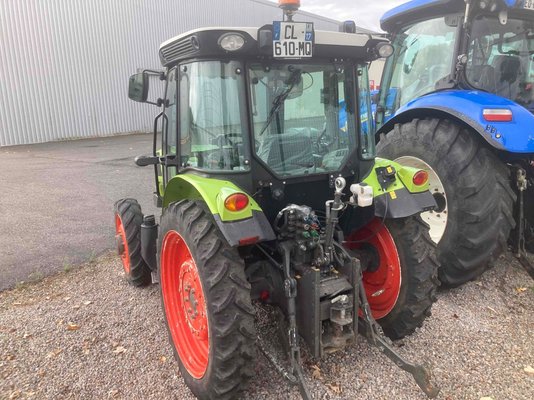Tracteur fruitier Claas Elios 220