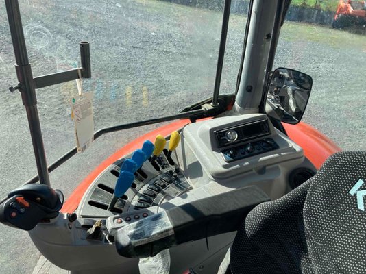 Tracteur agricole Kubota M7151