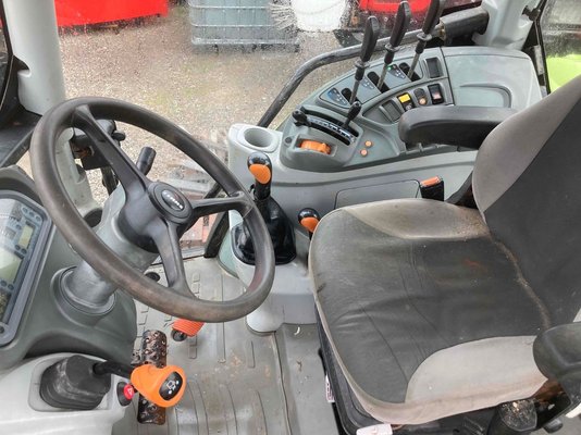 Tracteur agricole Claas ATOS 330