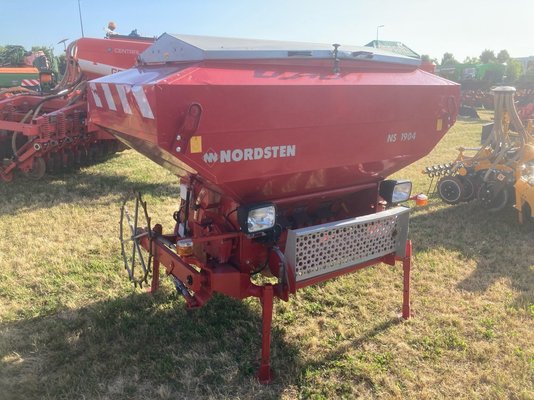 Semoir direct / TCS Nordsten FRONTTANK NS1904 M C