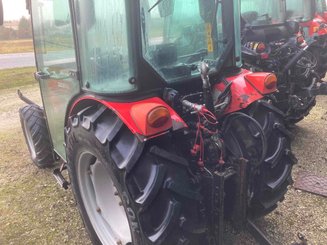Tracteur agricole Massey Ferguson MF 3635 S - 2