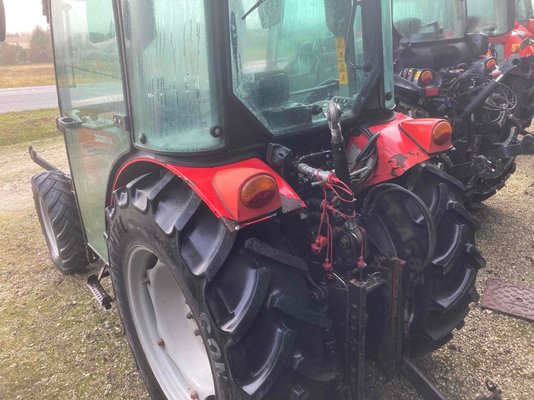 Tracteur agricole Massey Ferguson MF 3635 S