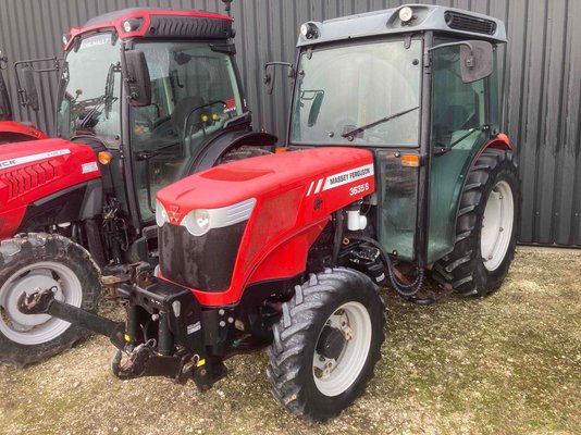 Tracteur agricole Massey Ferguson MF 3635 S