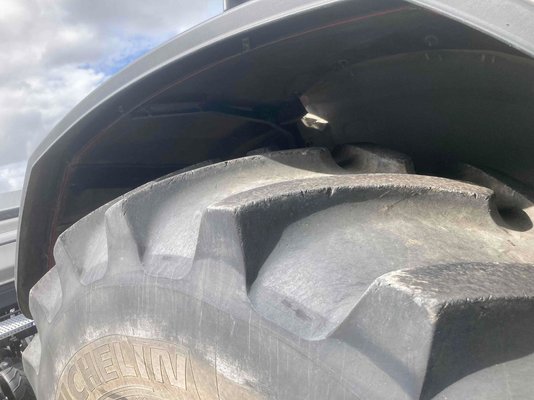 Tracteur agricole Massey Ferguson 8S.245 Dyna-7 EXCLUSIVE