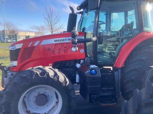 Tracteur agricole Massey Ferguson 6713S