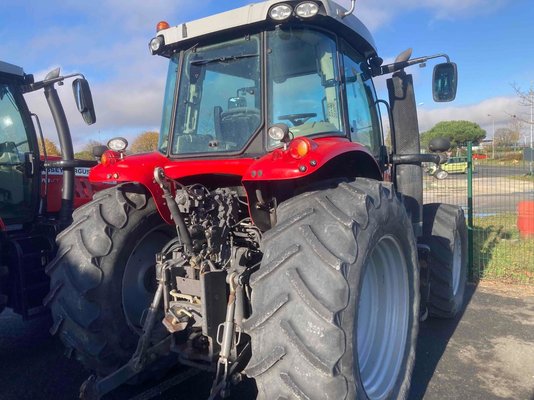Tracteur agricole Massey Ferguson 6713S