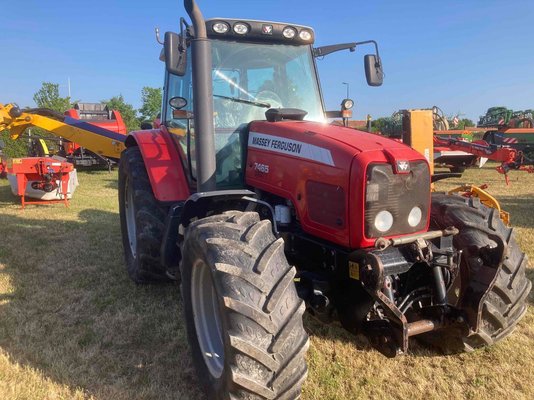 Tracteur agricole Massey Ferguson 7465