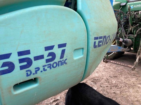 Pulvérisateur traîné Berthoud TENOR3537