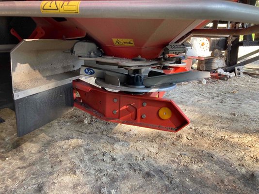 Distributeur d'engrais Kuhn AXIS 40.2 H EMC W 